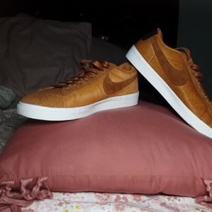 Sneakers. Camel in color